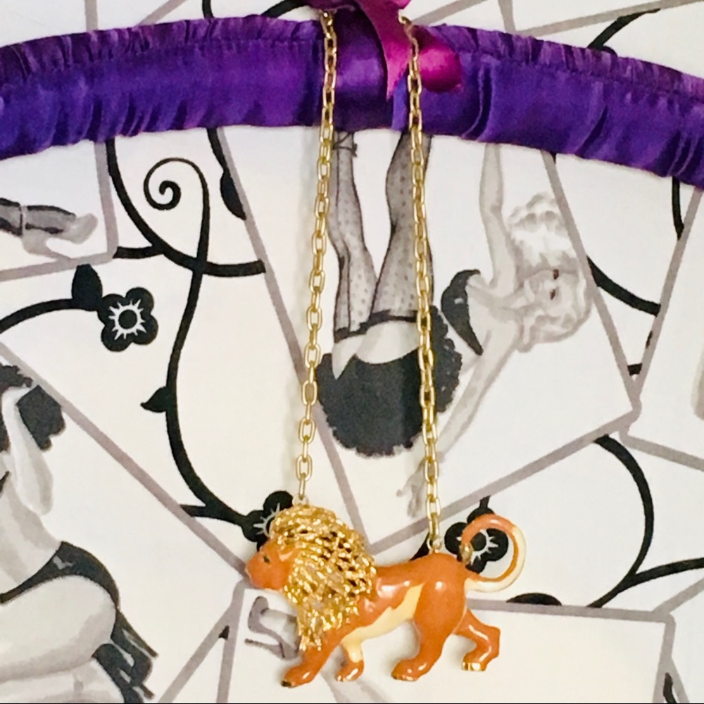 Vintage Lion Statement Necklace ♌️ 🦁